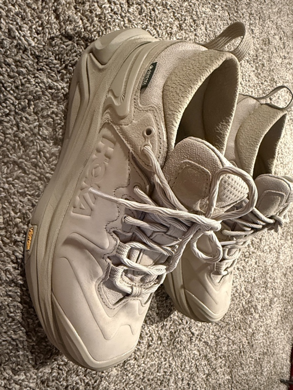 Women’s Hoka kaha 3 low gore-Tex